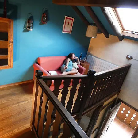 Rural Abejaruco Cuevas Del Valle